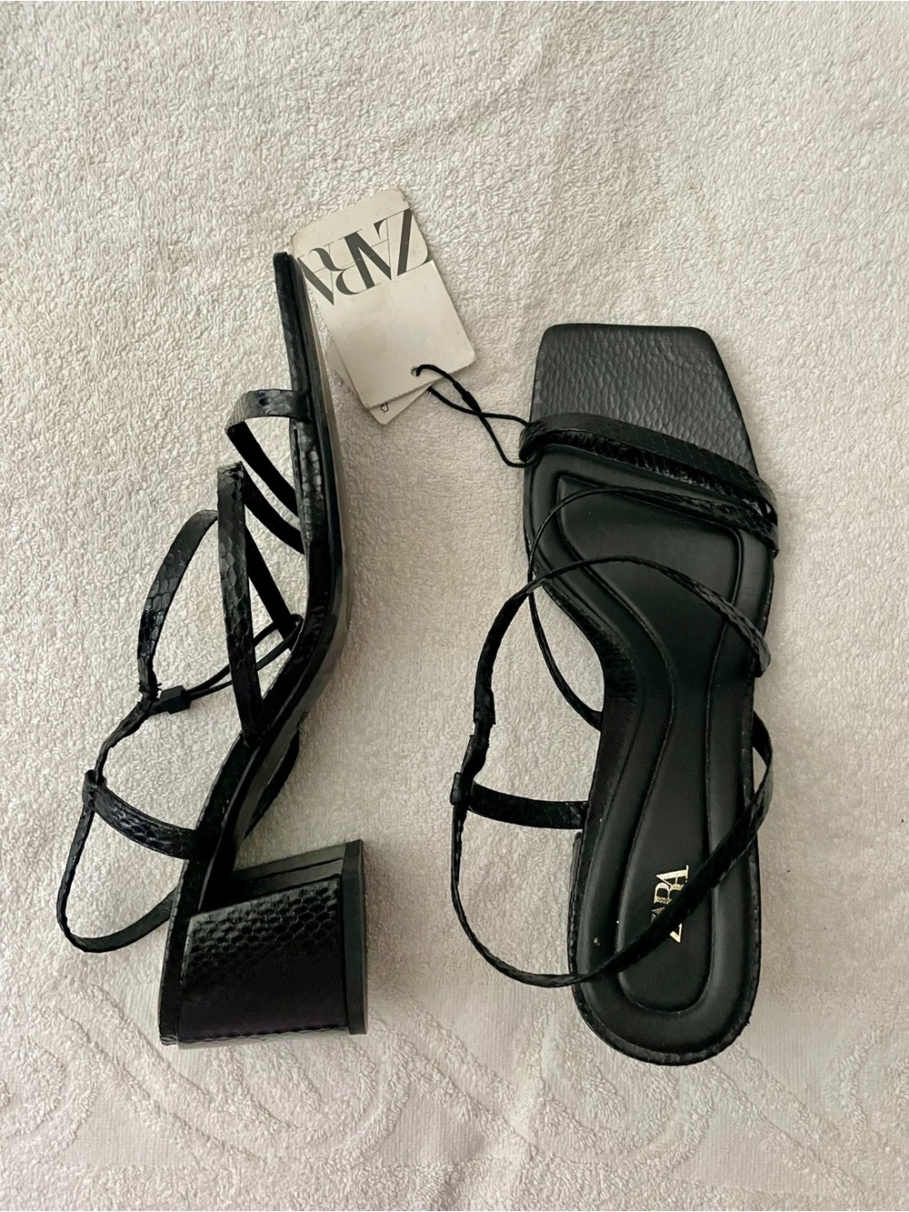NWT Zara Strappy Sandal with Block Heel - Picture 7 of 10